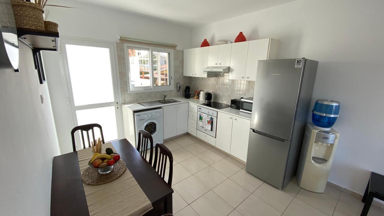 Roof Terrace & Sea View Entire Apartment Peyia Ngoại thất bức ảnh